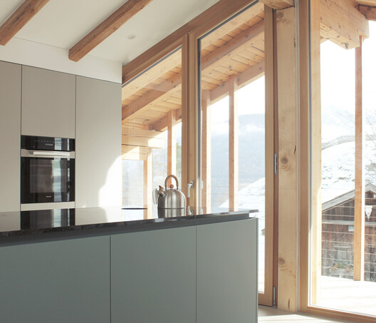 House for Lisa and Bert / Alpina Architects - Interior Photography, Kitchen, Wood, Countertop, Chair