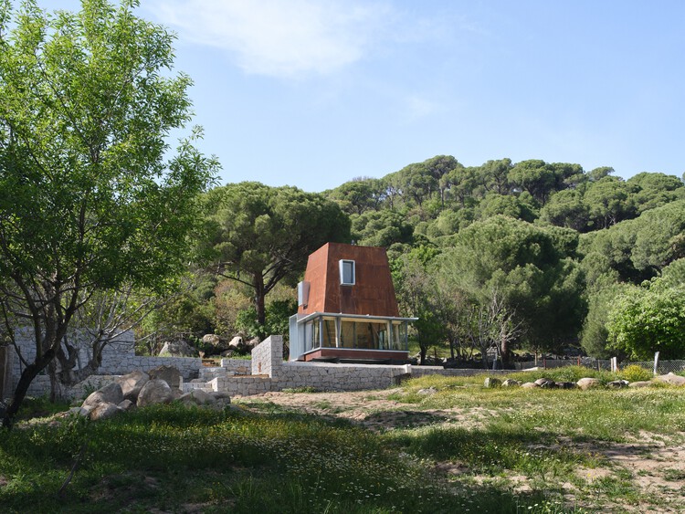 Cabaña en el Bosque / Ediz Demirel Works - Fotografía exterior