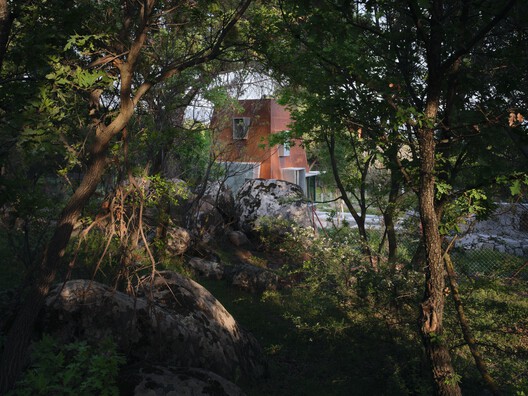 Cabaña en el Bosque / Ediz Demirel Works - Fotografía exterior