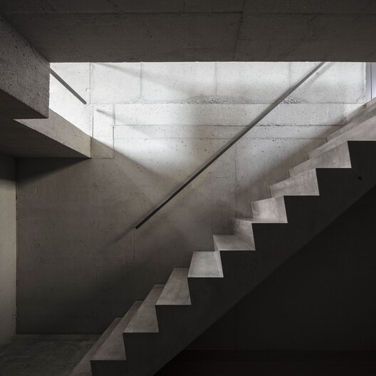 Set Houses with One Pillar / Buero Wagner - Image 19 of 32