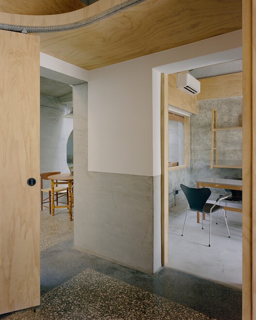 Half Day House / Cabinet YFY - Interior Photography, Wood, Concrete