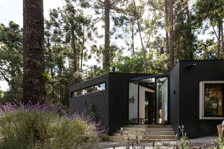 Araucarias House / ARKITITO Arquitetura - Exterior Photography, Door