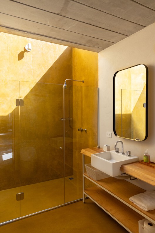 Araucarias House / ARKITITO Arquitetura - Interior Photography, Bathroom, Wood, Sink, Lighting, Glass, Countertop