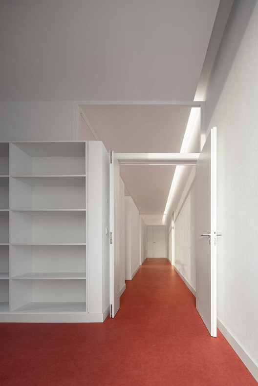 Odemira Cerebral Palsy Association  / Filipe Xavier Oliveira - Interior Photography, Closet, Wood