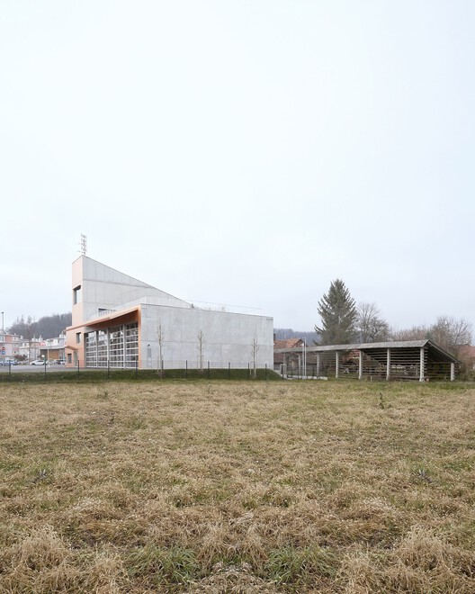Fire and Rescue Center Trzin / Arhitekti Počivašek Petranovič - Exterior Photography