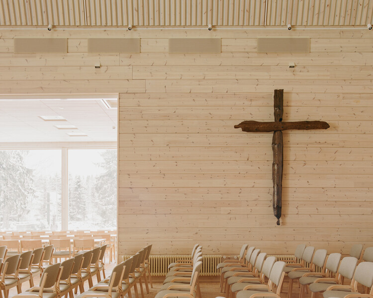 Igreja Kiihtelysvaara  / LUO Architects - Imagem 9 de 25