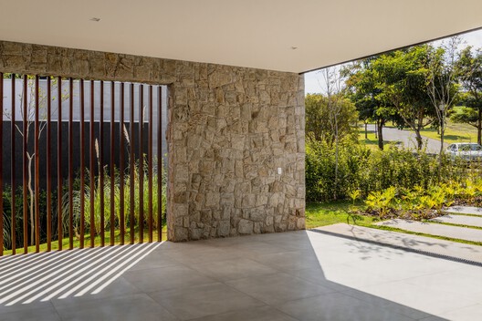 Casa LAP  / EDMZ - Imagem 21 de 36