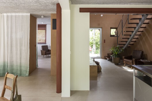 Omloop Farmhouse / hé! architectuur - Interior Photography, Wood, Lighting, Chair, Door