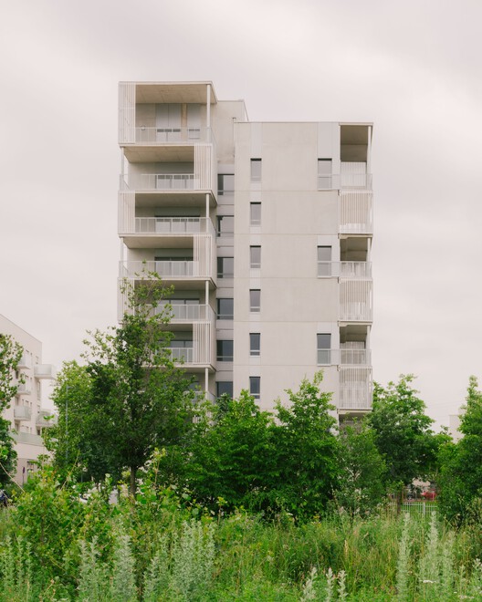 Parilly 116 Housing Units / Tectoniques + BBC & associés - Exterior Photography, Balcony