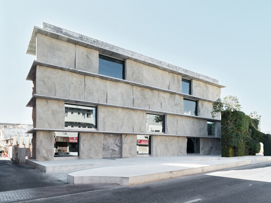 Muharraq Architecture City Guide: 10 Projects Through the Bahraini City's Developing Pearling Path - Image 18 of 21