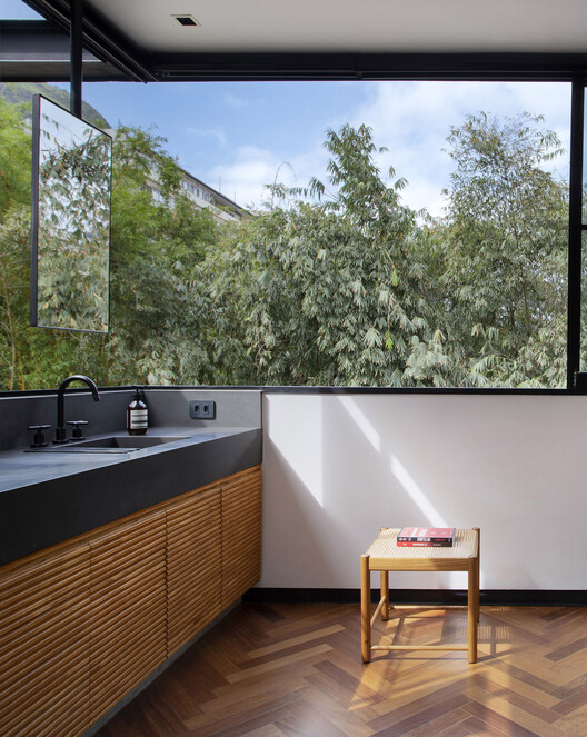 Casa DGB / FOSSATI Arquitetura - Fotografia de Exterior, Madeira, Vidro, Bancada