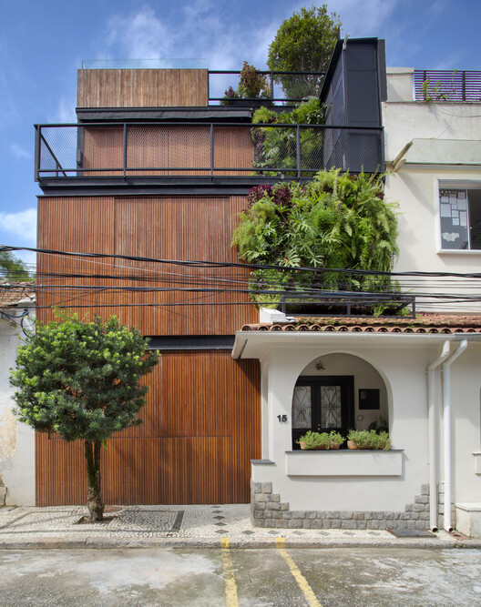 Casa DGB / FOSSATI Arquitetura - Fotografia de Exterior, Balcão