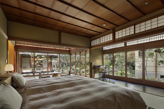 京都VMG别墅酒店 / Moriyoshi Naotake Atelier - 室内图, 卧室, 木头, 椅子, 梁