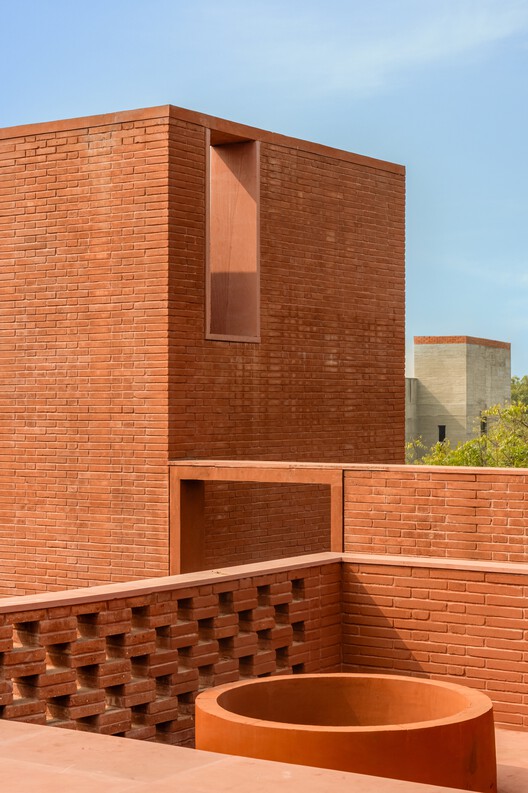 Alloa Hills Weekend Home / Studio Sangath - Exterior Photography, Brick