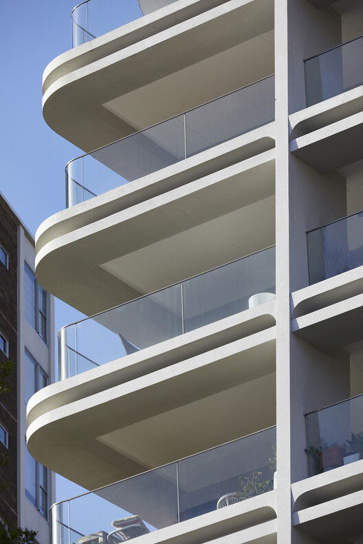 Pointe Living Apartment / Luigi Rosselli Architects - Image 15 of 38