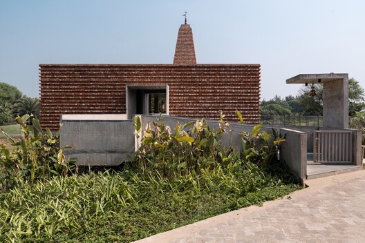Ganga Leheri Temple / Abin Design Studio - Exterior Photography, Brick