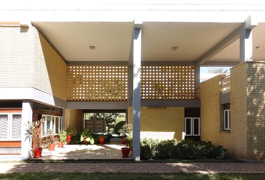 Abdelmoneim Mustafa: How the Father of Sudanese Modernism Navigated Modernity and Tradition, Progress and Decolonialism - Image 13 of 22