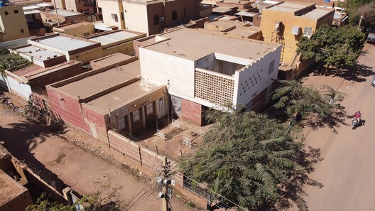 Abdelmoneim Mustafa: How the Father of Sudanese Modernism Navigated Modernity and Tradition, Progress and Decolonialism - Image 12 of 22