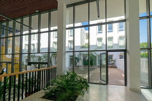Descartes School / Arpio Architects - Interior Photography, Glass