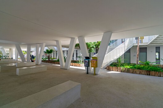 Descartes School / Arpio Architects - Image 15 of 27