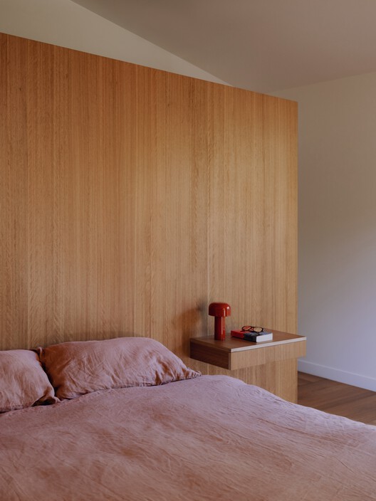 Cooroy House / Henry Bennett + Dan Wilson - Interior Photography, Bedroom, Wood, Bed