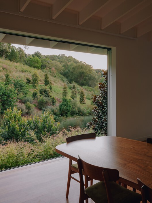 Cooroy House / Henry Bennett + Dan Wilson - Interior Photography, Chair