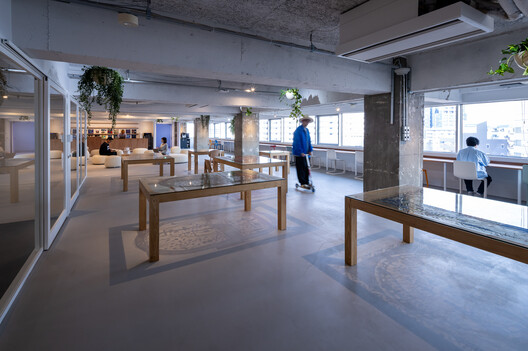 Earth Centric Design Lab / Takeshi Hosaka Architects - Interior Photography