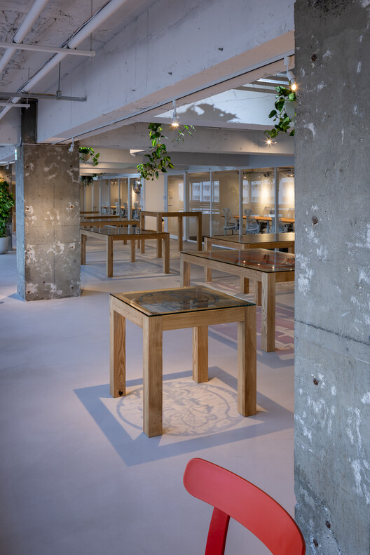 Earth Centric Design Lab / Takeshi Hosaka Architects - Interior Photography, Glass