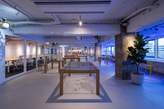 Earth Centric Design Lab / Takeshi Hosaka Architects - Interior Photography, Lighting, Glass