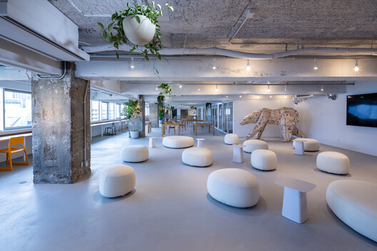 Earth Centric Design Lab / Takeshi Hosaka Architects - Interior Photography