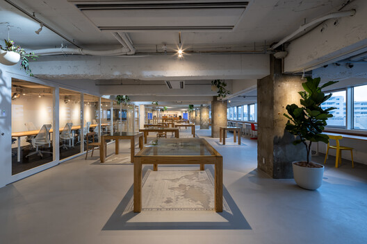 Earth Centric Design Lab / Takeshi Hosaka Architects - Interior Photography, Lighting, Glass