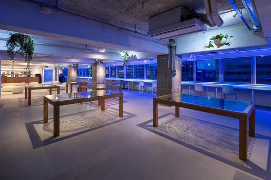 Earth Centric Design Lab / Takeshi Hosaka Architects - Interior Photography, Lighting, Glass