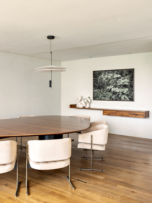 Apartamento GLM / Terra Arquitetura - Fotografia de Interiores, Madeira, Mesa, Cadeira