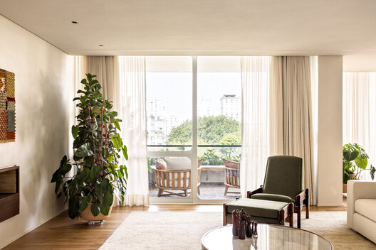 Apartamento GLM / Terra Arquitetura - Fotografia de Interiores, Sala de Jantar, Madeira, Sofá, Cadeira, Mesa