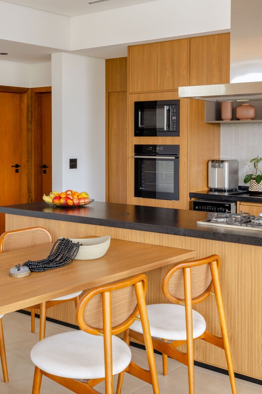 Casa AL / Taguá Arquitetura - Fotografía interior, Cocina, Madera, Sillas, Mesas, Encimera, Iluminación