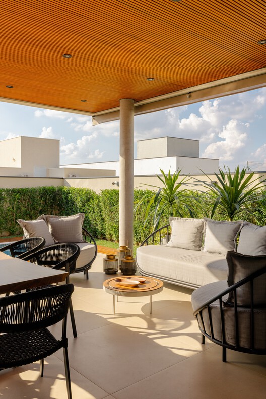 Casa AL / Taguá Arquitetura - Fotografía interior, Sillas, Balcón, Patio
