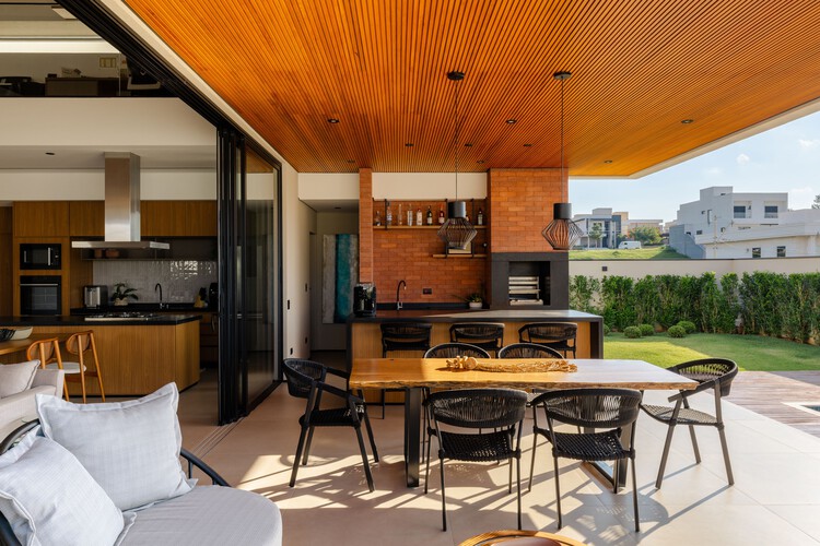 Casa AL / Taguá Arquitetura - Fotografía interior, Cocina, Madera, Mesas, Sillas, Encimera