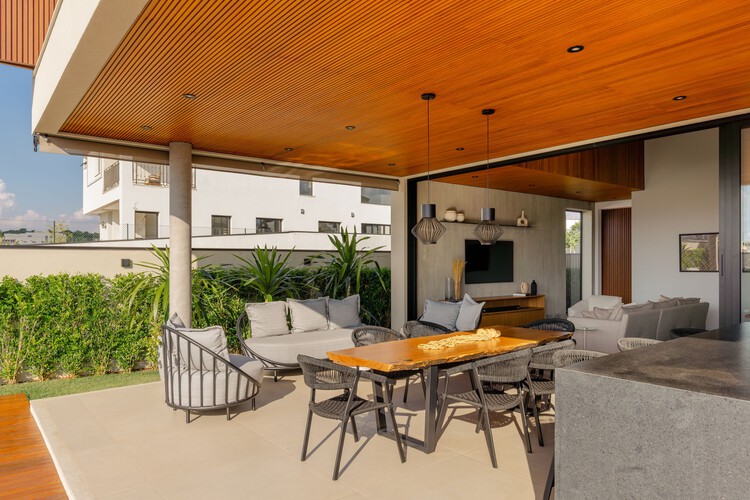 Casa AL / Taguá Arquitetura - Fotografía interior, Comedor, Madera, Sillas, Fijación Vigas