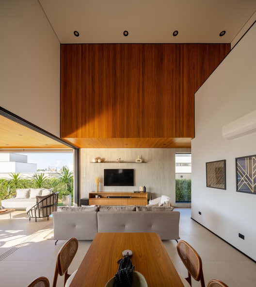 Casa AL / Taguá Arquitetura - Fotografía interior, Madera, Sillas