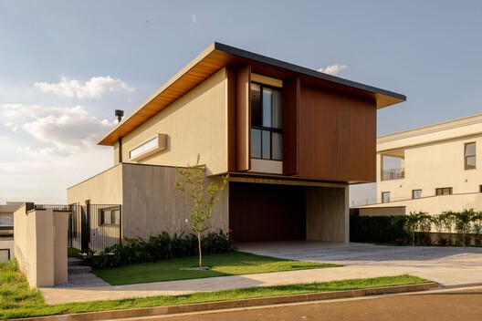 Casa AL / Taguá Arquitetura - Fotografía exterior, Concreto, Balcón