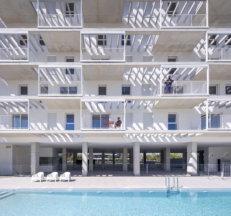 138 Vivendas / MCEA | Arquitectura - Imagen 3 de 35