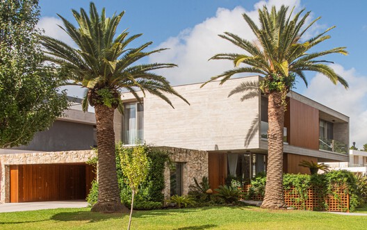 Casa Concreta / RMK Arquitetura - Fotografia de Exterior, Jardim, Aido, Balcão