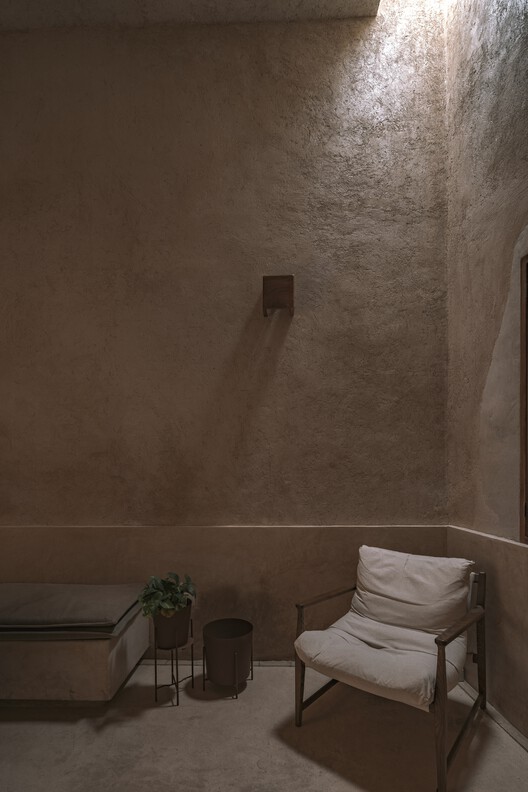 Portal 62 / MORO Taller de arquitectura + Veinte Diezz Arquitectos - Interior Photography, Bedroom, Concrete, Chair