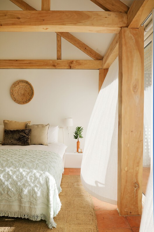 Umoya Boutique Hotel / SkreinStudios - Fotografía interior, Dormitorio, Camas, Madera, Iluminación