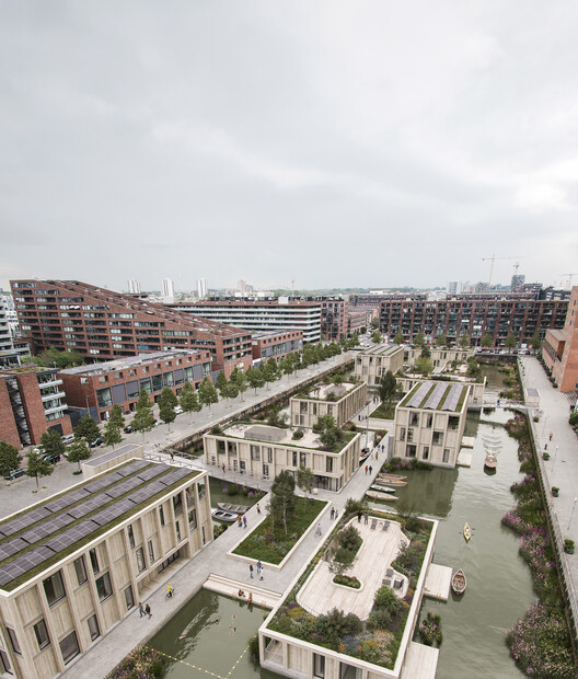 MAST Reveals Floating Neighborhood Design for Rotterdam’s Disused Spoorweghaven Dock - Image 2 of 15