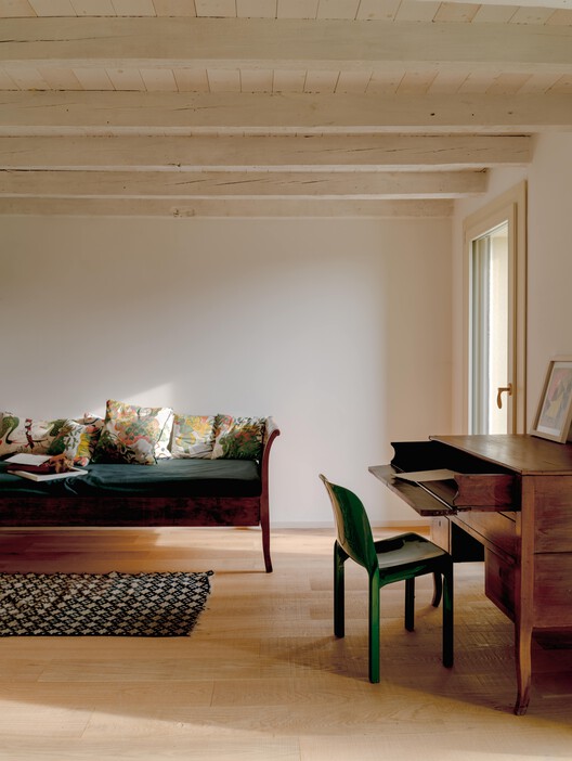 Casa Texturizada / Bongiana Architetture - Fotografia de Interiores, Madeira, Iluminação, Cadeira