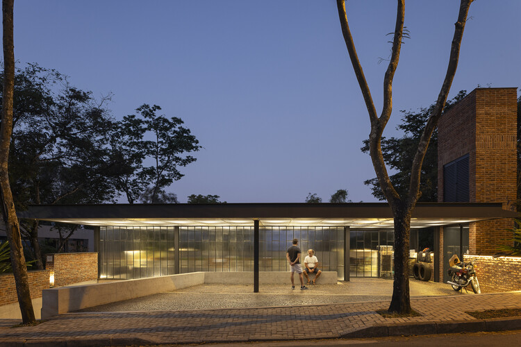 Casa AC / Arquitetos Associados - Imagem 14 de 27