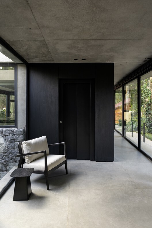 Casa Bosque / Carmona Pérez Marino - Fotografía interior, Sala de estar, Madera, Concreto