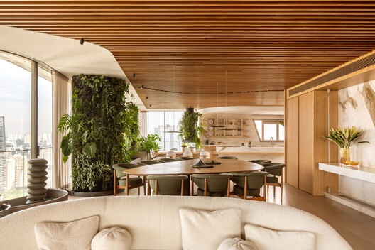 Apartamento Heritage / André Luque Apartamento Heritage / André Luque - Fotografia de Interiores, Madeira, Iluminação, Cadeira