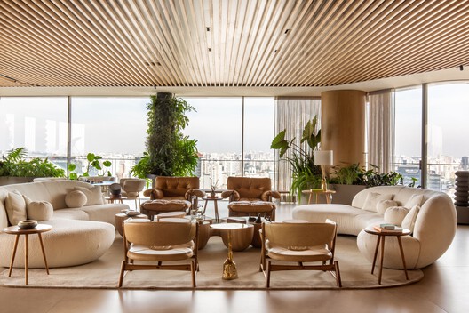 Apartamento Heritage / André Luque Apartamento Heritage / André Luque - Fotografia de Interiores, Sala de Estar, Cadeira, Iluminação, Mesa